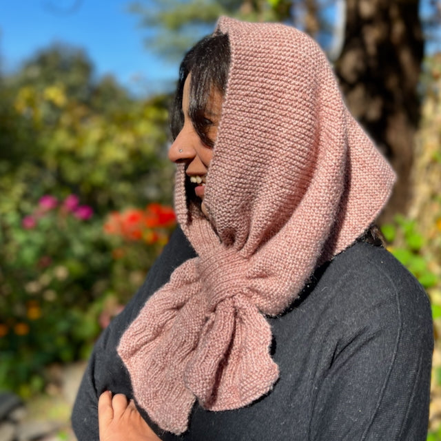Hand-knitted Muffler (Peach) Hand-knitted Muffler (Peach)