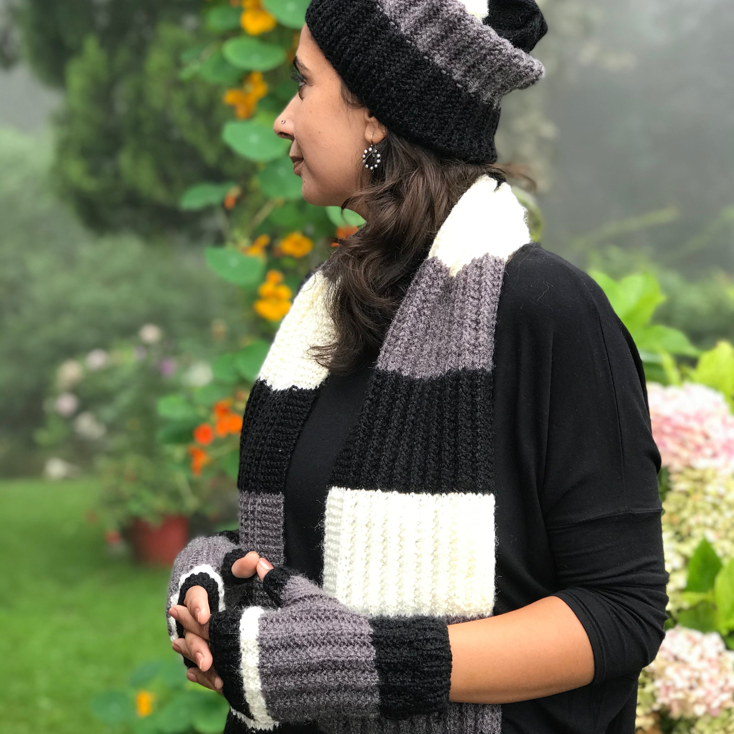 Hand-knitted B/W Woollen (Set-of-3) Hand-knitted B/W Woollen (Set-of-3)