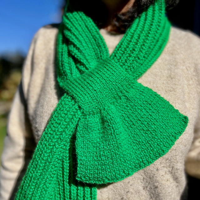 Hand-knitted Woollens (Hornet-Green) Hand-knitted Woollens (Hornet-Green)