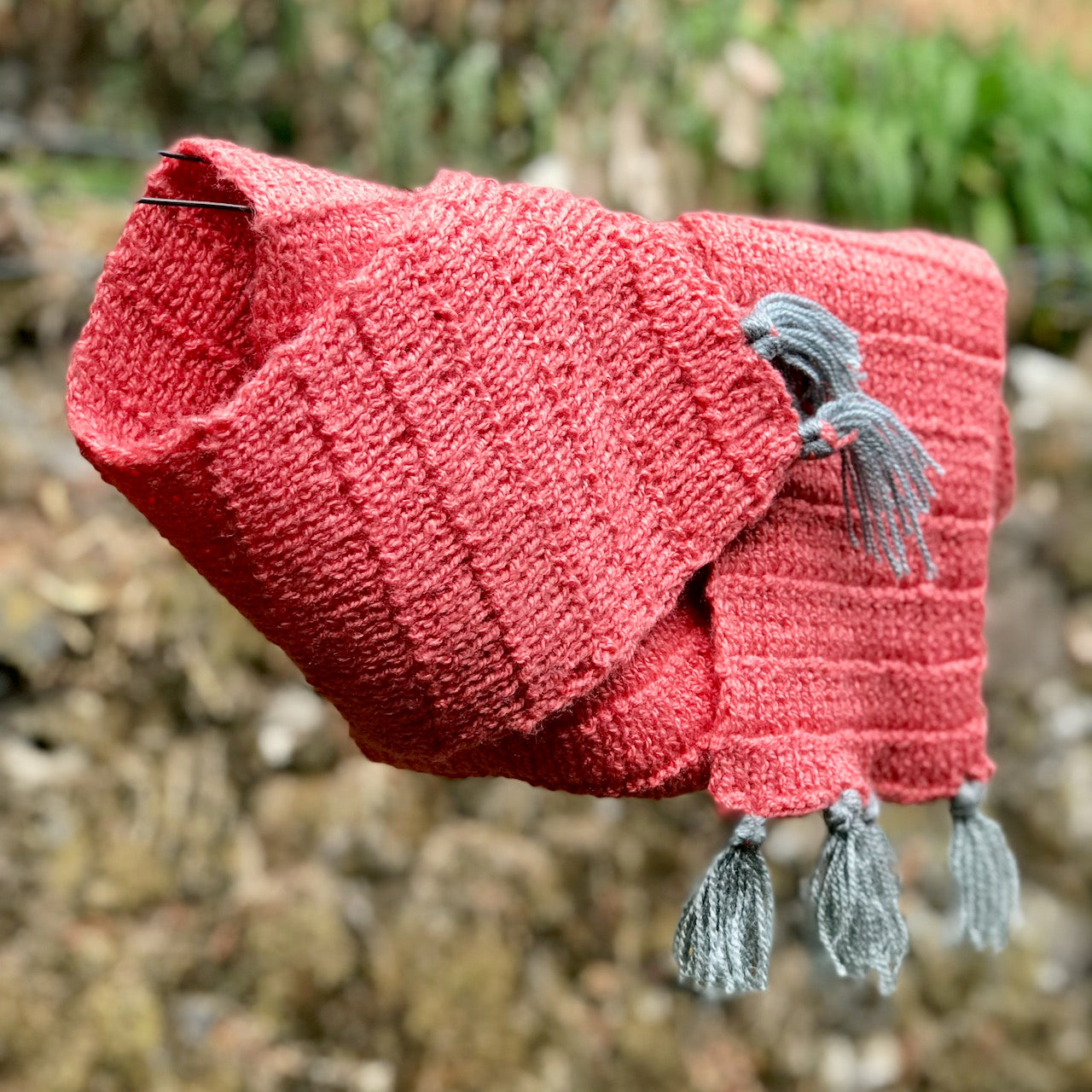 Hand Knitted Muffler (P/G) Hand Knitted Muffler (P/G)