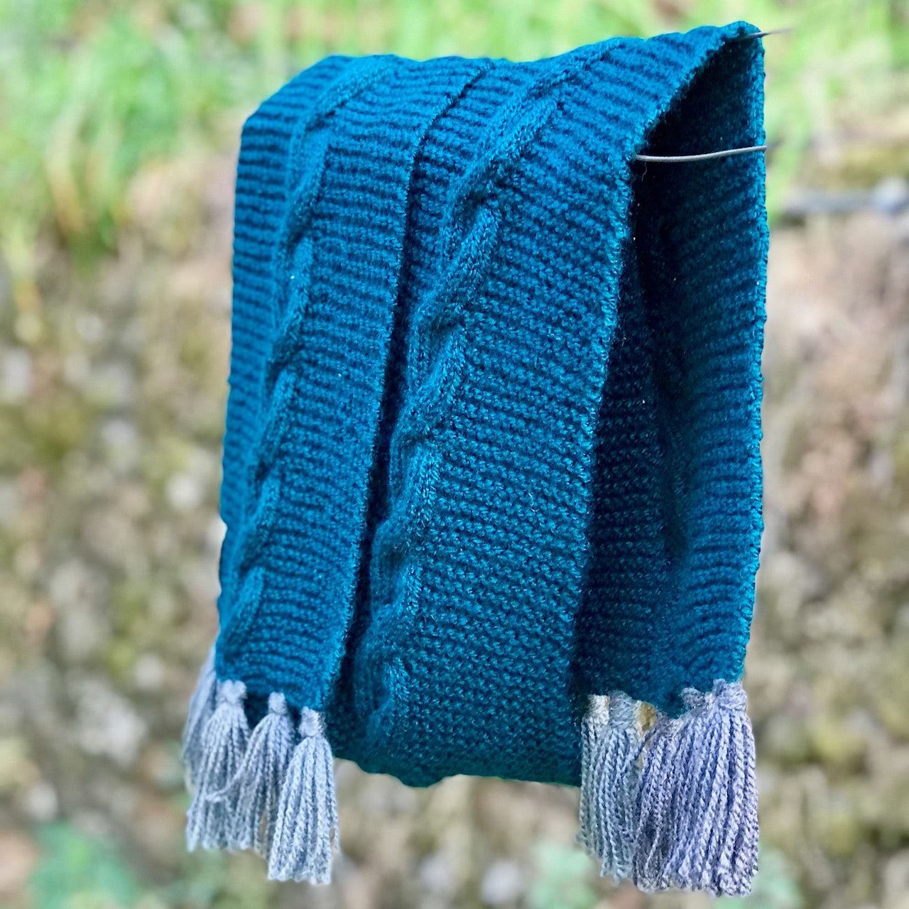 Hand Knitted Muffler (BxK) Hand Knitted Muffler (BxK)