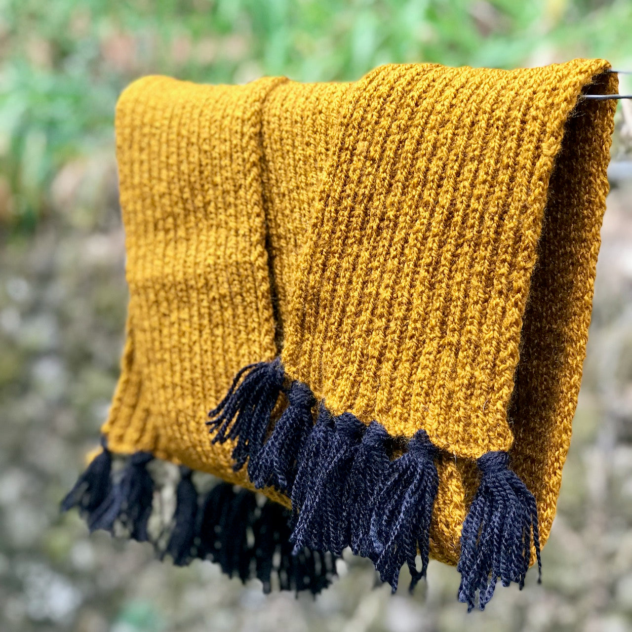 Hand Knitted Muffler (M/B) Hand Knitted Muffler (M/B)