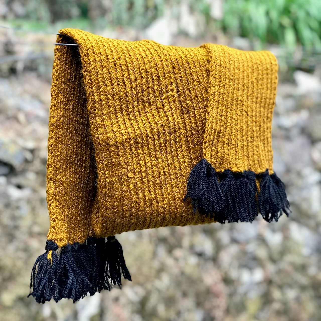 Hand Knitted Muffler (M/B) Hand Knitted Muffler (M/B)